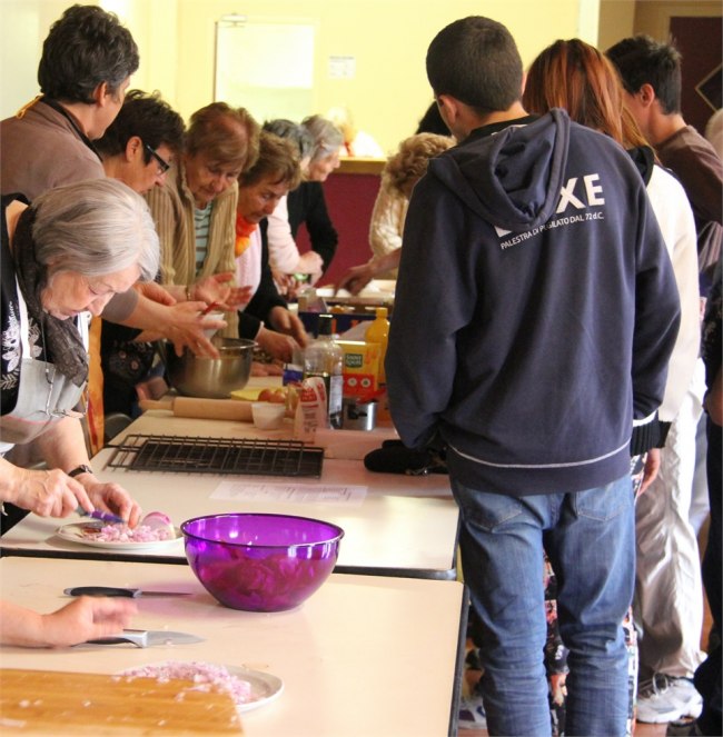 Nous avons besoin de vous pour nous aider à faire vivre nos ateliers cuisine collectifs
